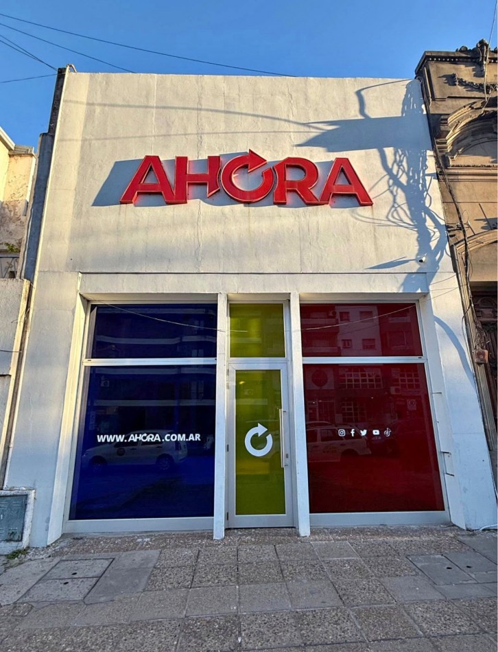 GRAN PROPIEDAD EN PLENO CENTRO DE PARANA